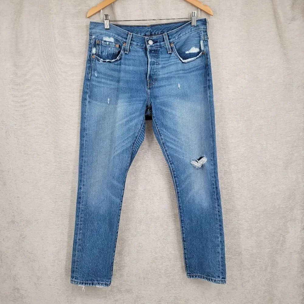 Levi's 501 T Women's Button Fly Blue Distressed Jeans Denim Size 29 Tapered